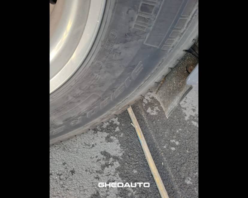 TRATTORE STRADALE IVECO STRALIS 460 A METANO — foto 12 di 19