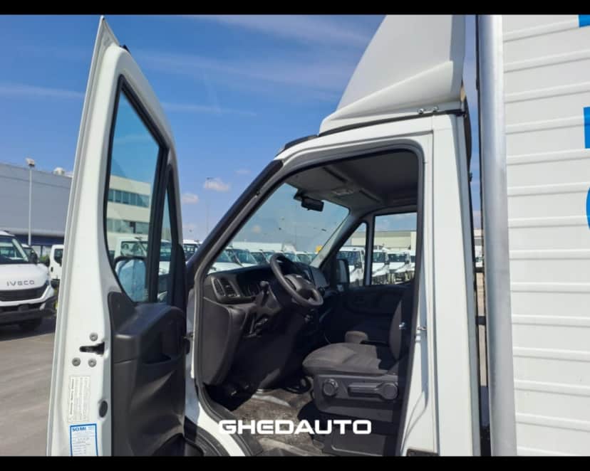 IVECO DAILY 35C14 2.3 BOX CON SPONDA CARICATRICE — foto 10 di 18