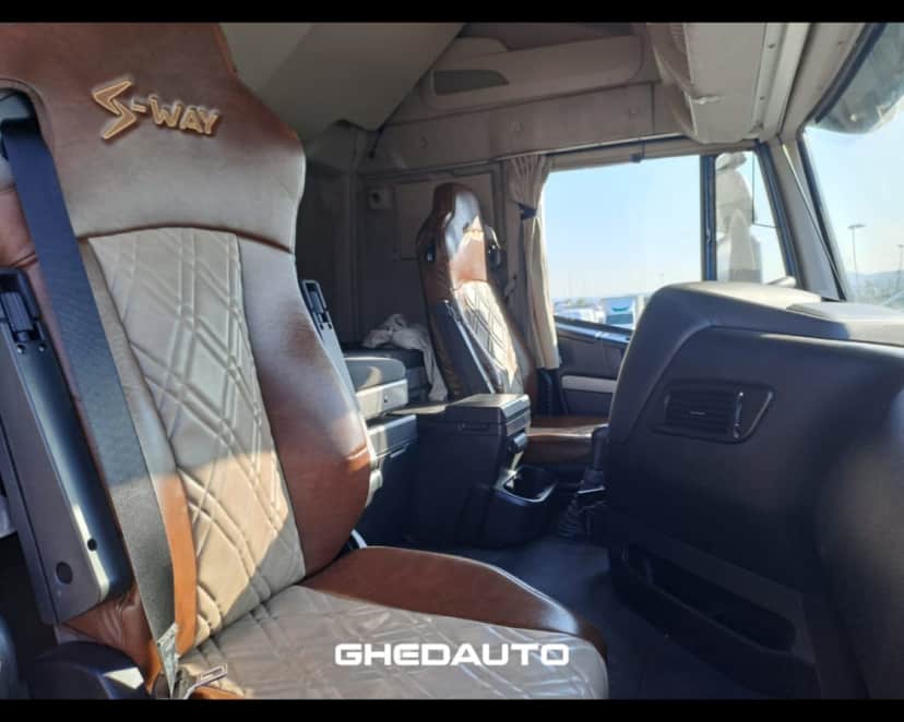 TRATTORE STRADALE IVECO STRALIS 460 — foto 18 di 21