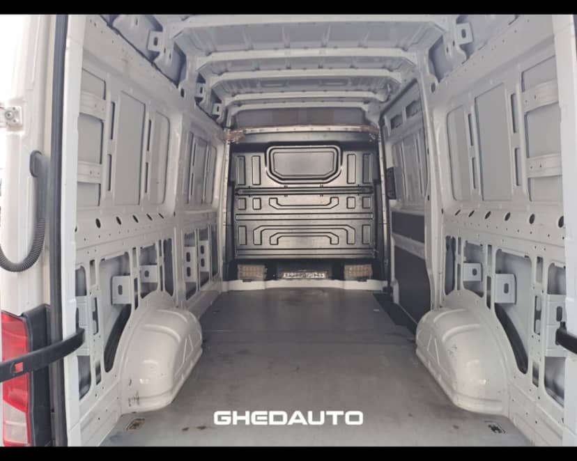 VOLKSWAGEN CRAFTER FURGONE — foto 6 di 16