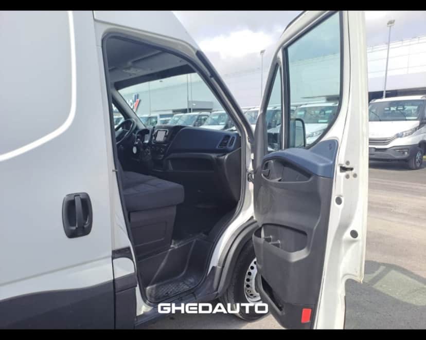 IVECO DAILY 35S16 PASSO LUNGO — foto 13 di 16