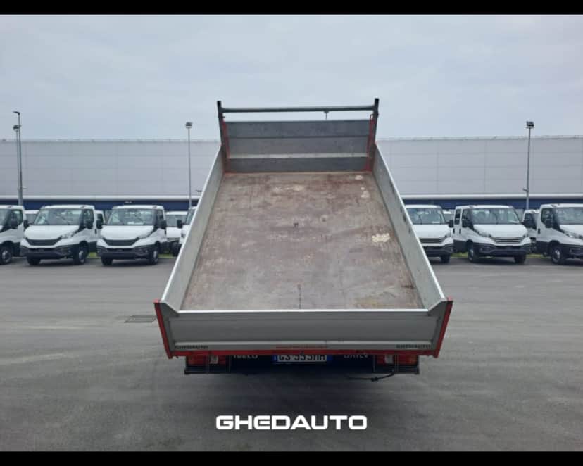 IVECO DAILY 35C16 3.0 CASSONE RIBALTABILE CON GRU — foto 3 di 17