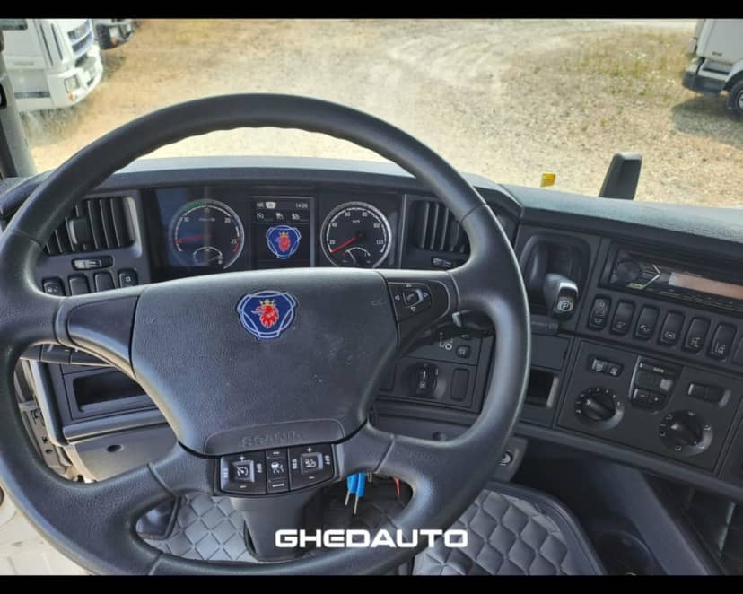 TRATTORE SCANIA R450 — foto 7 di 18