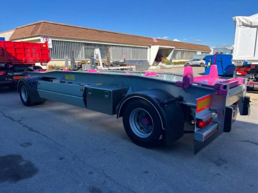 RIMORCHIO SCARRABILE NUOVO PNEUMATICO A SCHIENA D'ASINO — foto 6 di 13