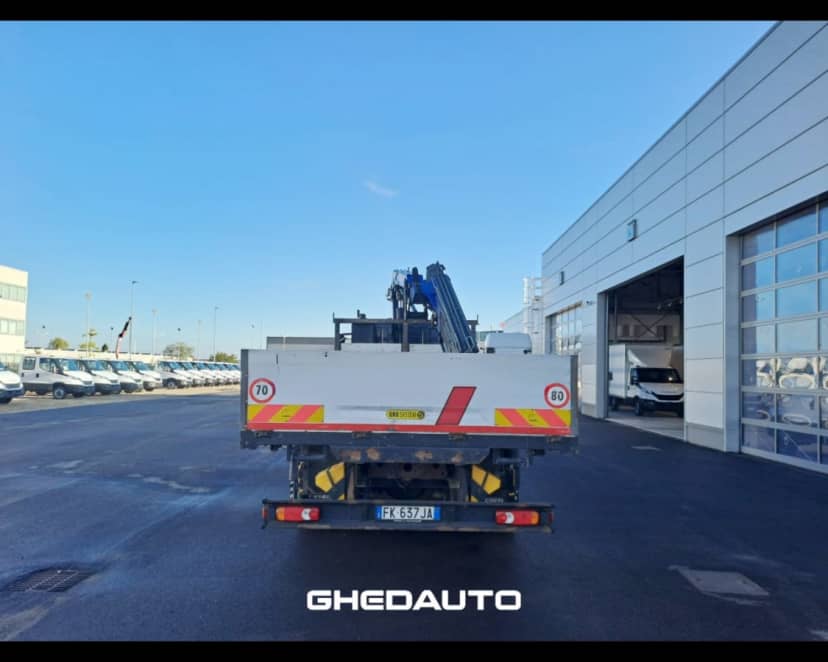 IVECO EUROCARGO 180E28 CON GRU PM E CASSONE FISSO — foto 4 di 19