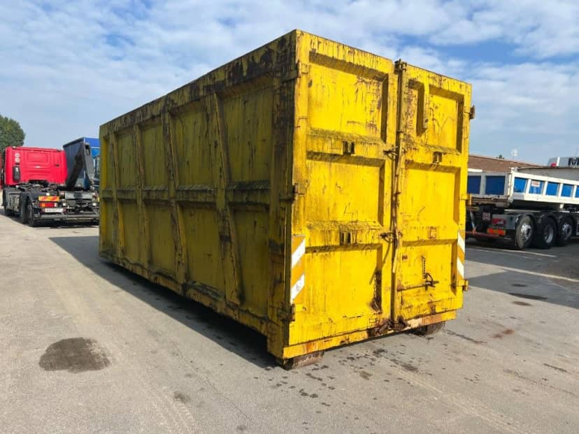 CONTAINER SCARRABILE USATO A CIELO APERTO PER INGOMBRANTI · 6,6 m · 37 m³ · Rif. 26-U-120 — foto 2 di 7