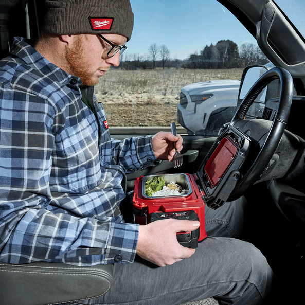 MILWAUKEE M18™ PACKOUT™ Heating Lunch Box M18PHLB0 thumbnail 2