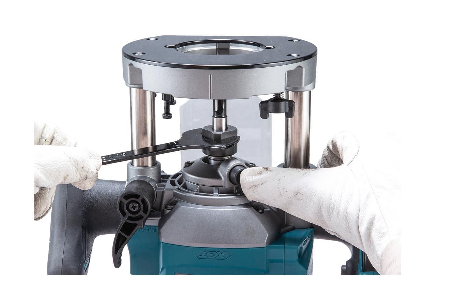 MAKITA RP001GZ 40Vmax XGT 12.7mm Plunge Router thumbnail 2