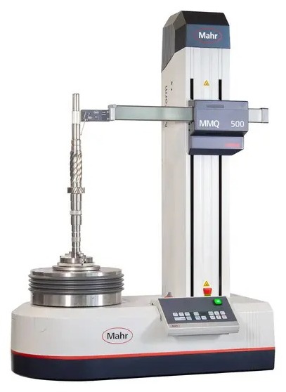 MarForm MMQ 500 universal form measuring machine with a gear shaft on the table