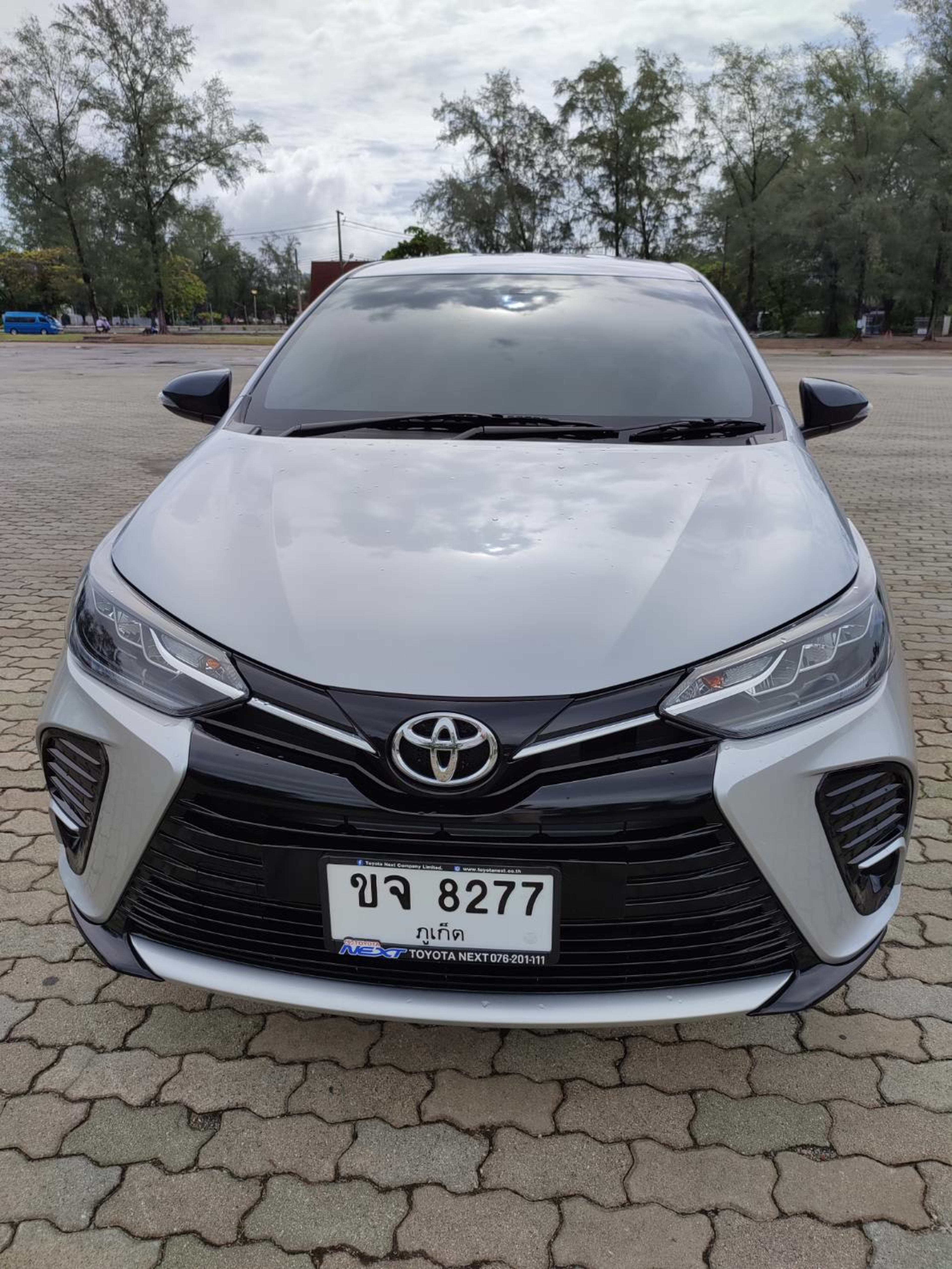 Toyota Yaris thumbnail 4