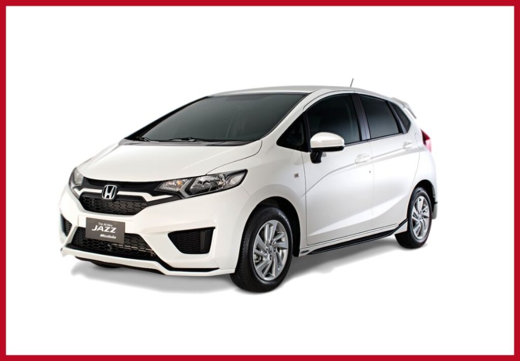Honda Jazz Rental Phuket - from ฿800/day | toooks