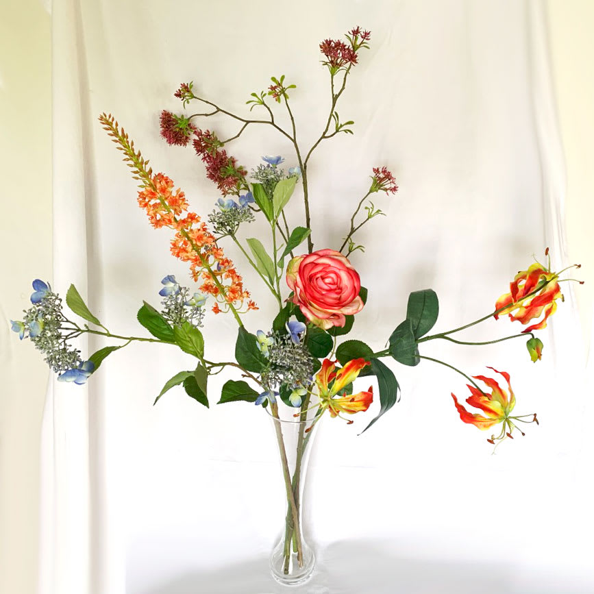 FlowerDutches kleurrijk boeket roos gloriosa schermhortensia eremurus sm