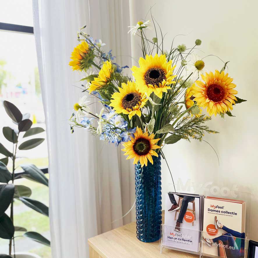 FlowerDutchess kunstbloemen boeket zonnebloem ridderspoor echinacea distels