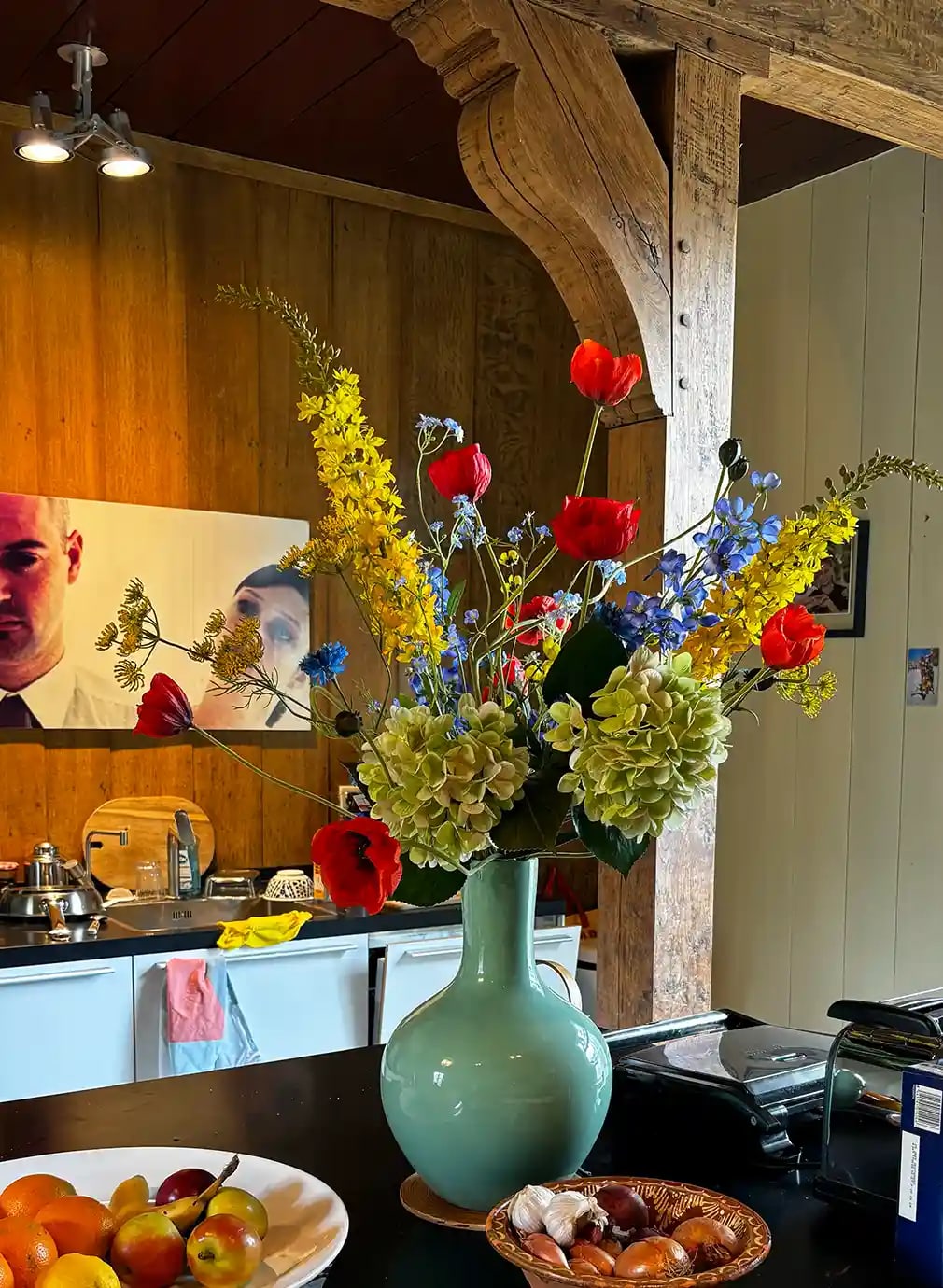 Flowerdutchess-Zijden-bloemen-boeket-in-keuken-Header-Slider