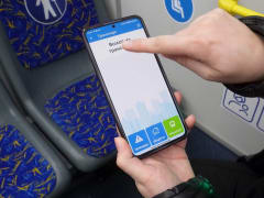 Транспорт в Ленинградской области заговорит с маломобильными пассажирами