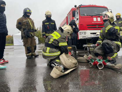 В Ленинградской области учреждено звание «Почетный пожарный»