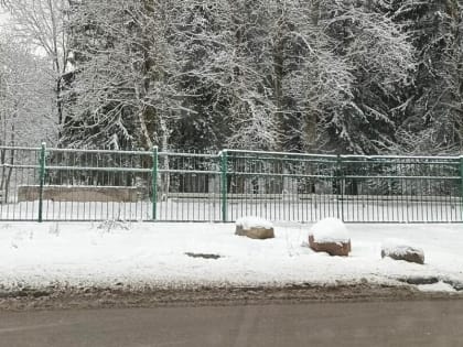 Почему закрыли парковку у Орловой Рощи напротив кафе 