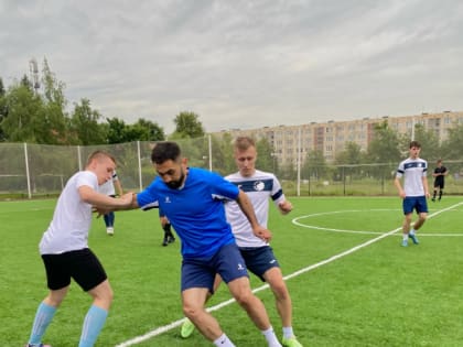 В Ломоносовском районе в самом разгаре чемпионат по футболу