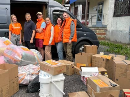 Гуманитарная помощь в Гатчине