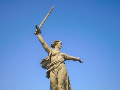 Мать для ста миллионов сыновей