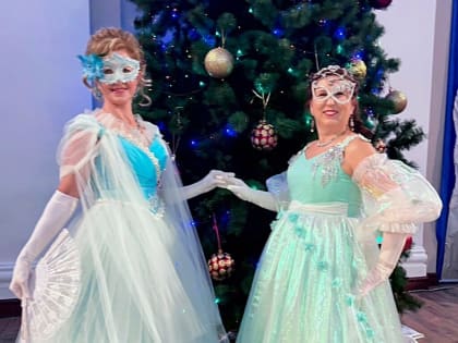 «Открылся бал. Кружась, летелиЧеты младые за четой