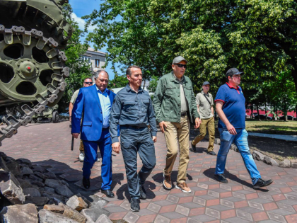 Ленобласть – в помощь фронту