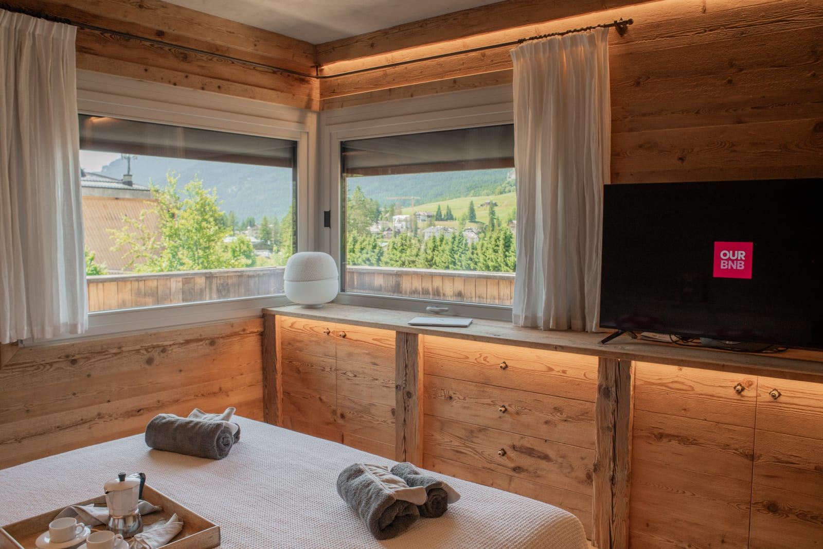 Private Retreat in the Dolomites - Luxury Chalet - Photo 2