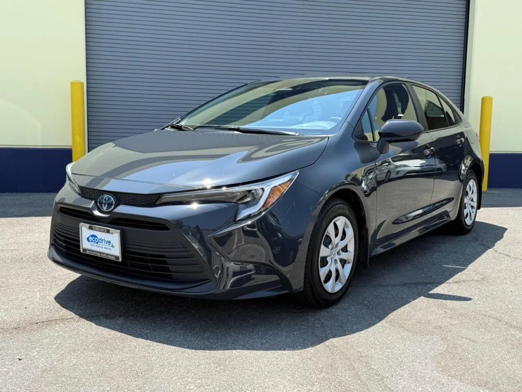 2023 TOYOTA COROLLA HYBRID LE