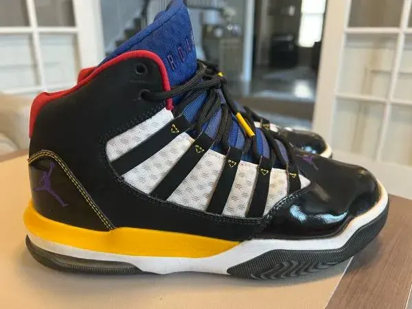 Nike Air Jordan Max Aura Rivals 