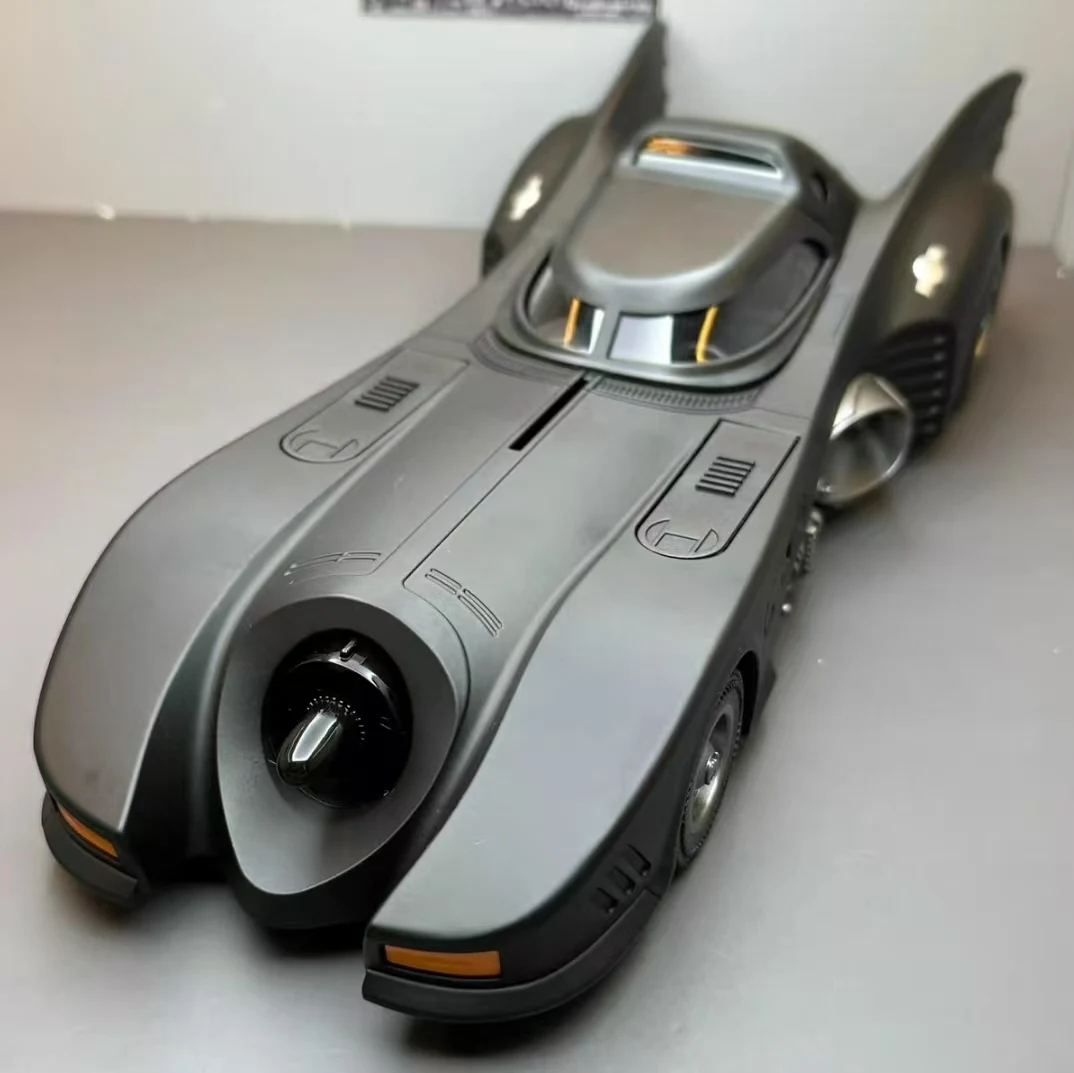 el CarBatman Batmobile 1:24 Diecast Car Model