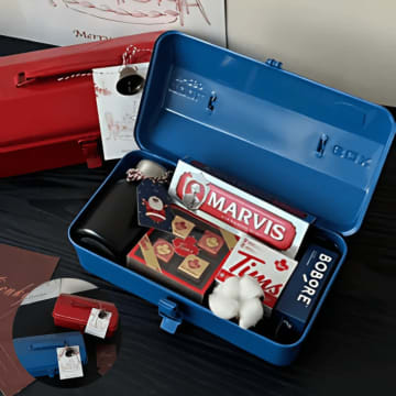 Blue Metal Handheld Gift Box