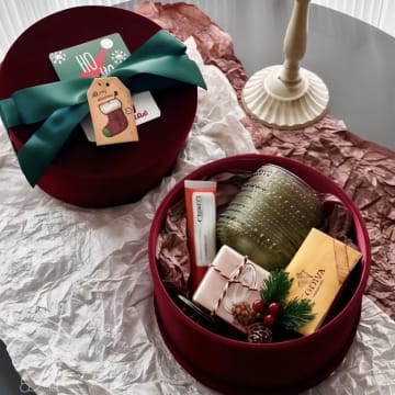 Luxurious Glow Gift Set