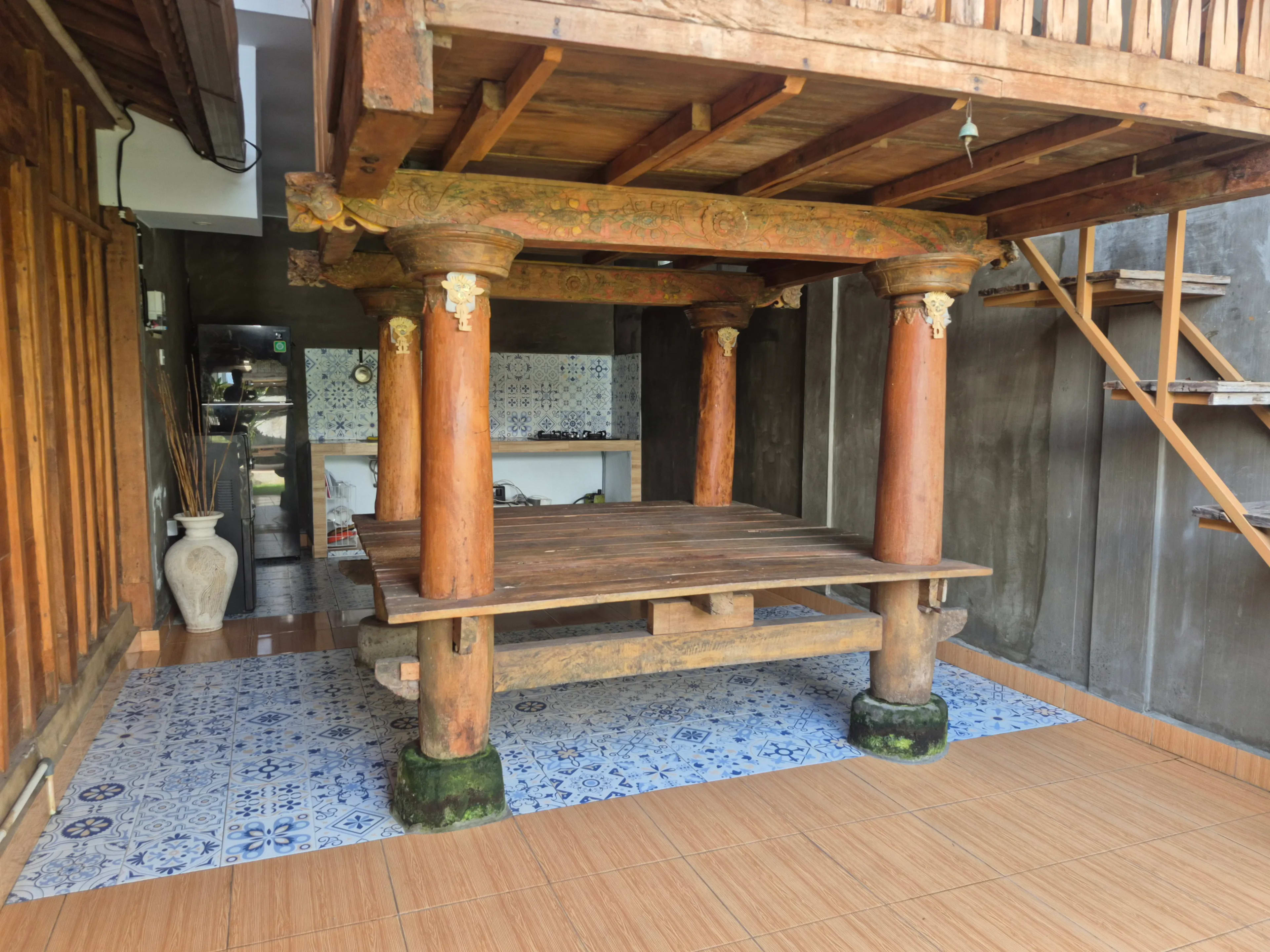 Traditional Architecture