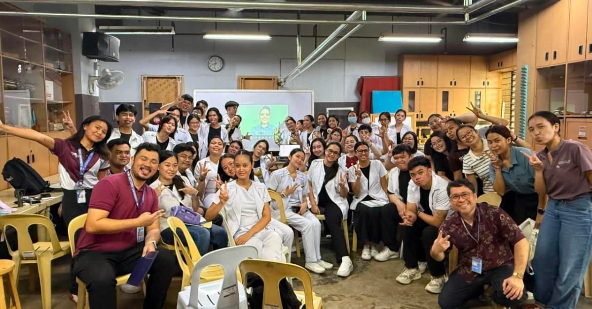 Ms Michelle Razo and Hand Therapist Blair Agero with Occupational Therapy interns at Cebu Doctors' University, Philippines