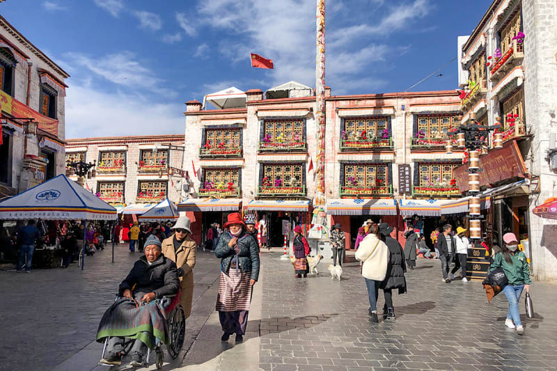 In front of Jokhang Temple crhqmp