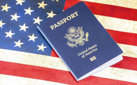 Obtener la residencia estadounidense será más rápido en Miami y Broward
