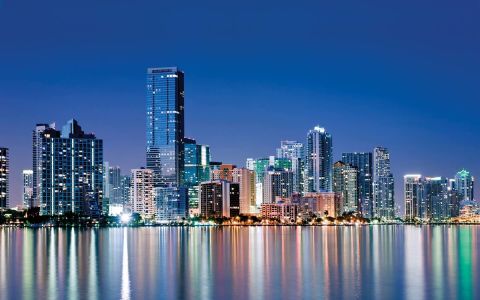 Competencia en el mercado inmobiliario dificulta la inversión en Miami