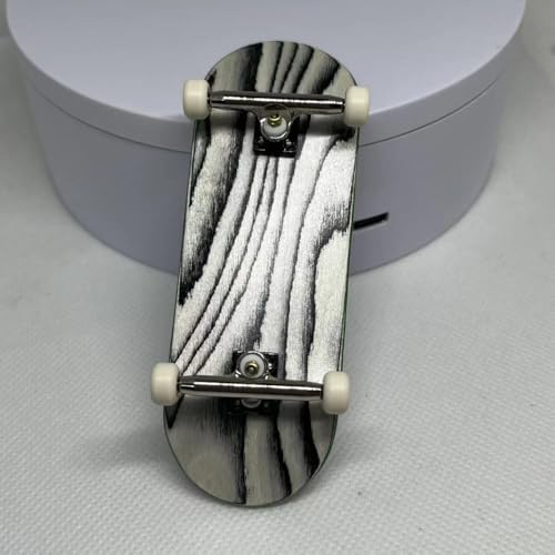 Vue 4 de Trucks Touche Professionnels LEEFAI