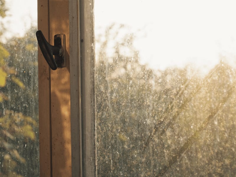 Common Glass Repair: Dust Buildup - Bravo Glazing - Sydney Glass Repair ...