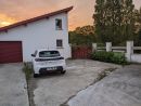 Današnji alberg je v nekdanji garaži, notri ga je gospa lepo uredila