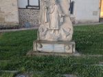 Santo Domingo je bil rojen v vasi Viloria de Rioja