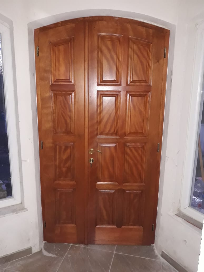 Derë e punuar me porosi – Model 14, pamja 2