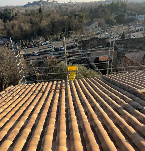 Rénovation de toiture en tuiles canal à Villeneuve-lès-Avignon — après travaux, Antho Couverture