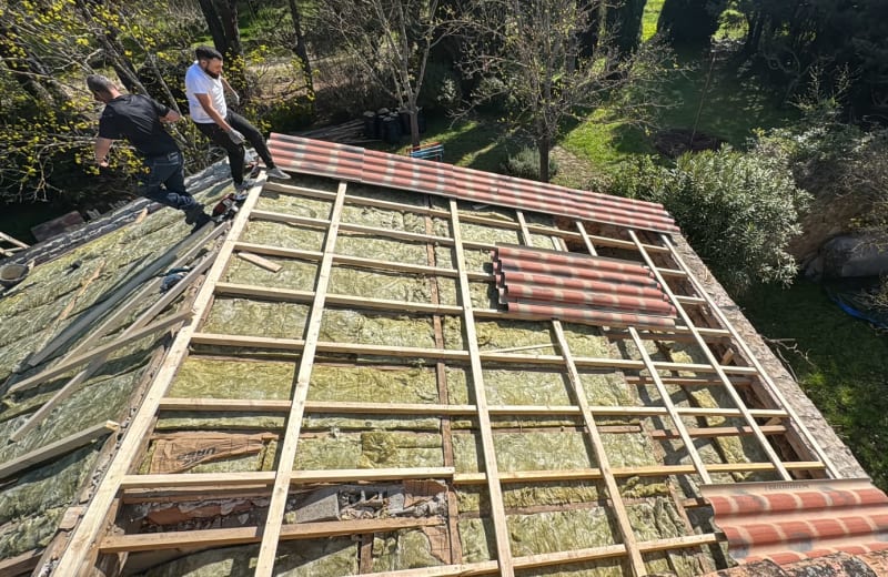 Remplacement complet de toiture et charpente à Pujaut (Gard) — Antho Couverture