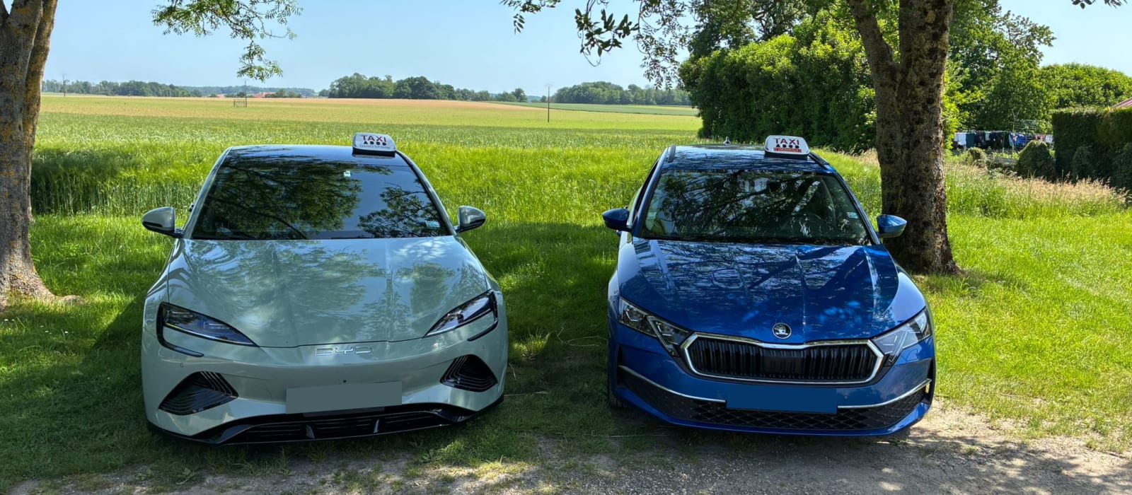 Les deux taxis de Taxi Benoit — Aisne et Seine-et-Marne