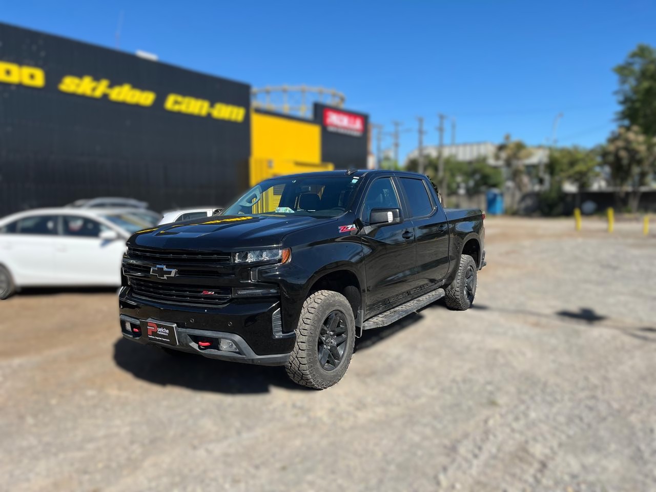 CHEVROLET SILVERADO DCAB 4X4 5.3 AUT 2021