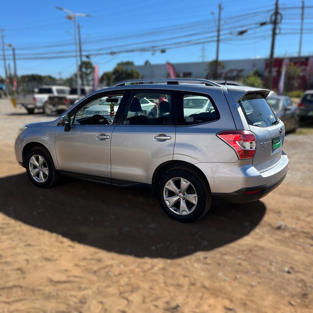 SUBARU FORESTER XS AWD CVT 2.0I 2013