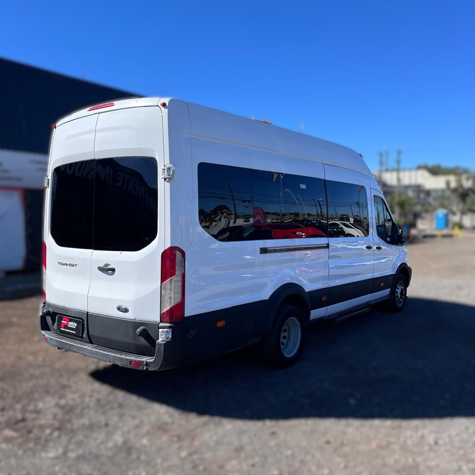 FORD TRANSIT 2.2 MINIBUS DIESEL 17+1 MT 2018