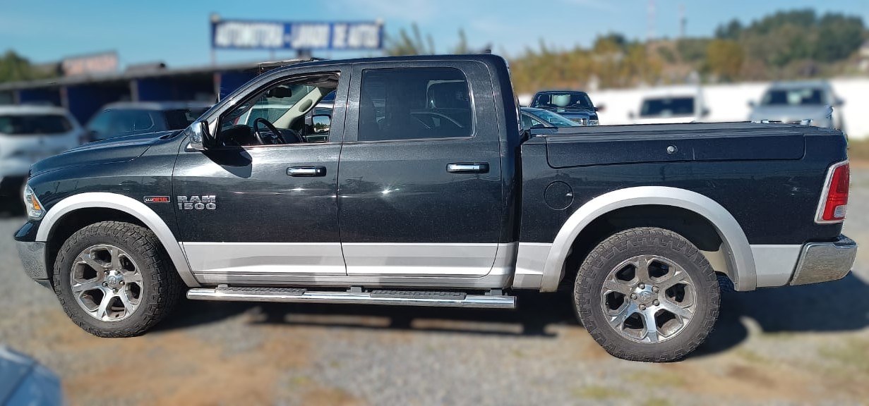 DODGE RAM 1500 LARAMIE 3.0 DIESEL 4x4 2017