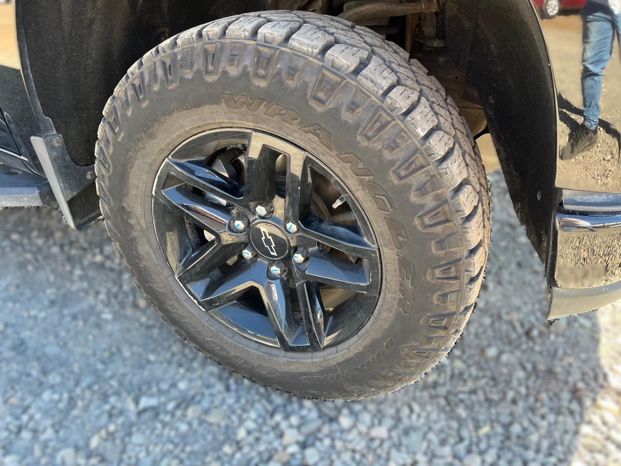 CHEVROLET SILVERADO DCAB 4X4 5.3 AUT 2021